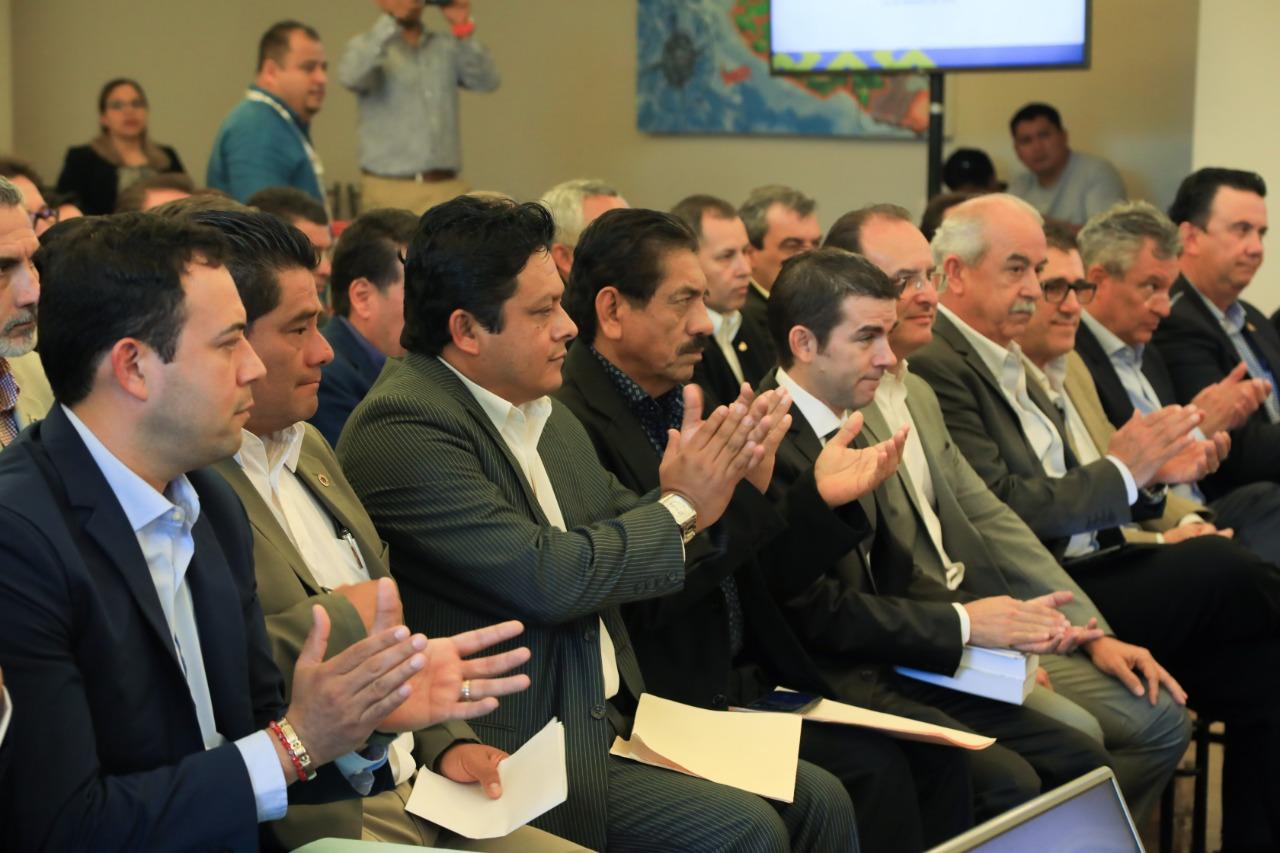 Gobernador anuncia primera etapa de pago a proveedores