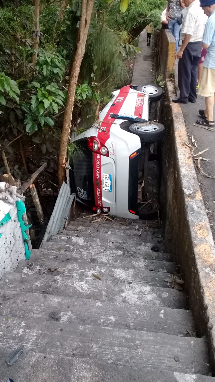 Un herido deja choque de dos taxis en Córdoba