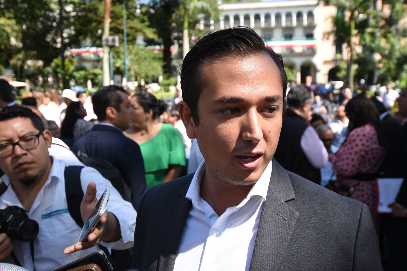 Se defiende, funcionario de SIOP asegura que pidió permiso para ir a evento se Sheinbaum