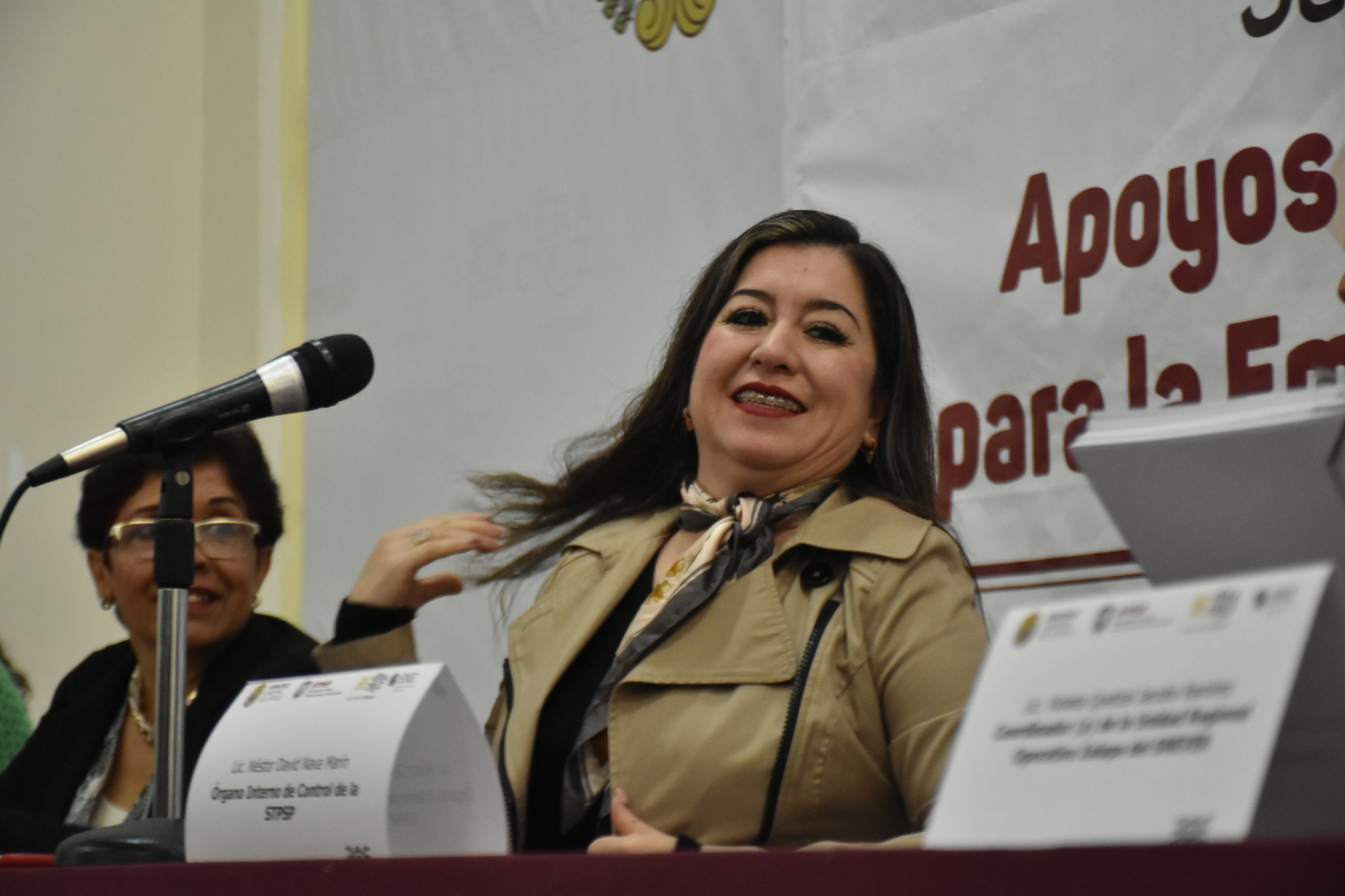 La secretaria de Trabajo, Guadalupe Argüelles hizo entrega de apoyos económicos en Modalidad de Autoempleo