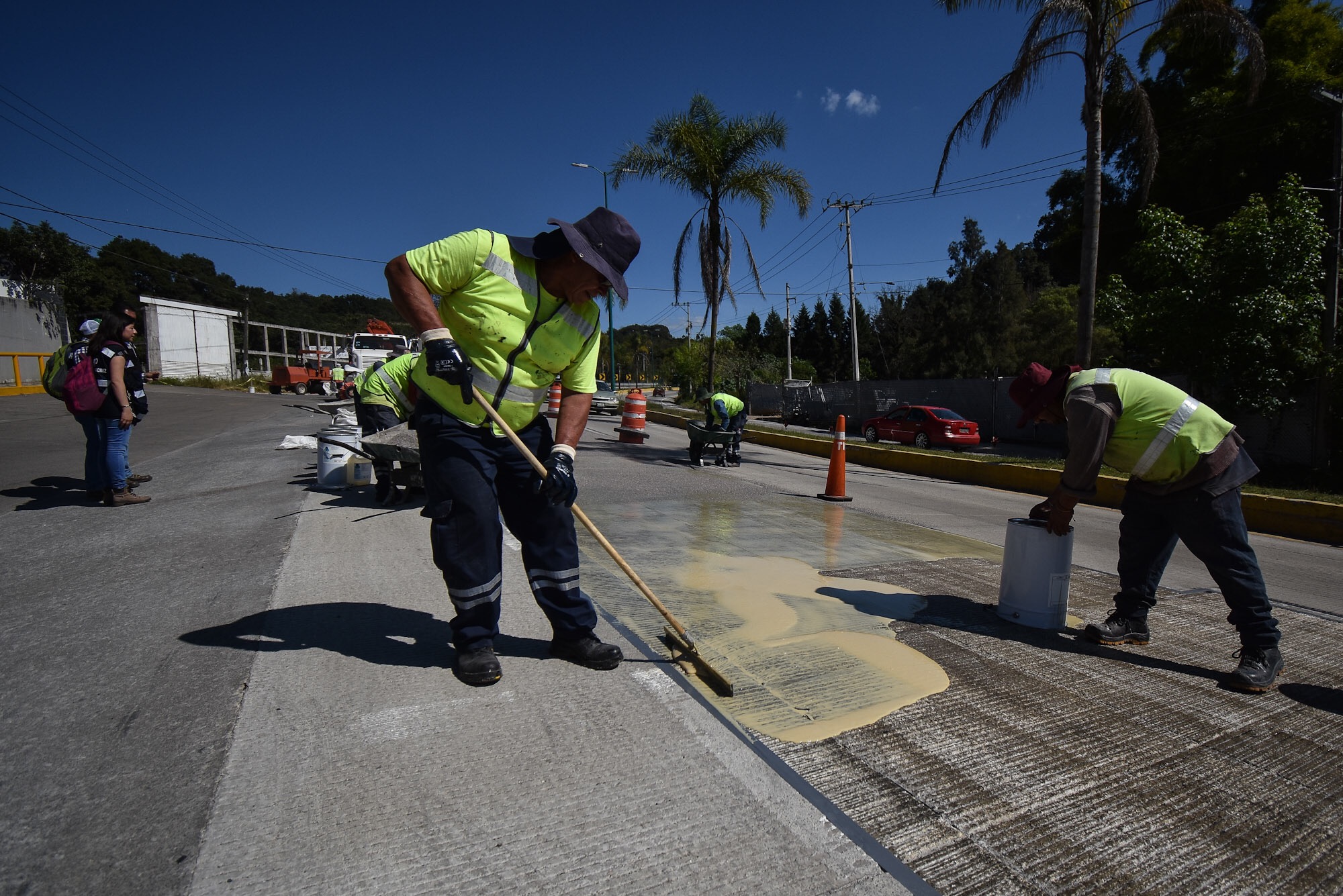 SIOP entregó el 80% de las obras por adjudicación o invitación; temen favoritismo
