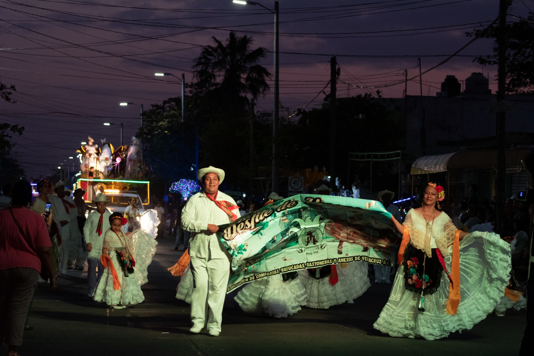 Realizan II Gran Papaqui del Carnaval en la Carranza
