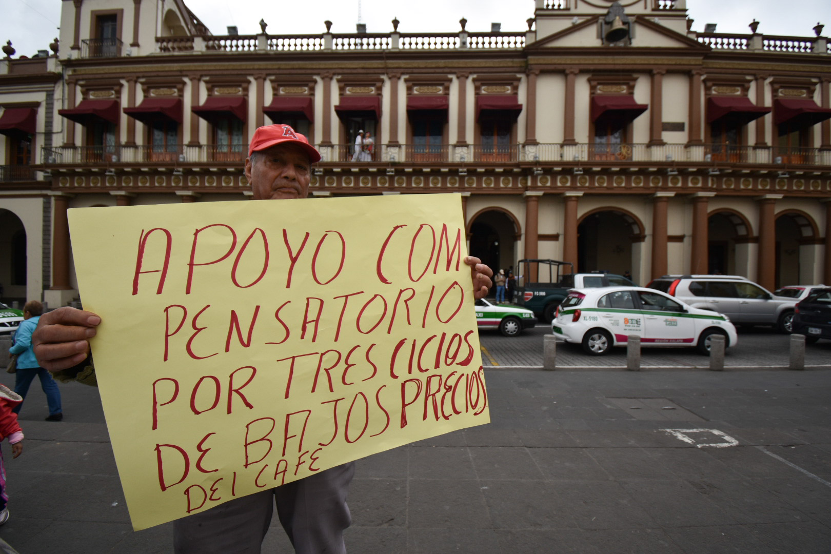 Fuera del programa de Bienestar 15 mil  productores cafetaleros veracruzanos