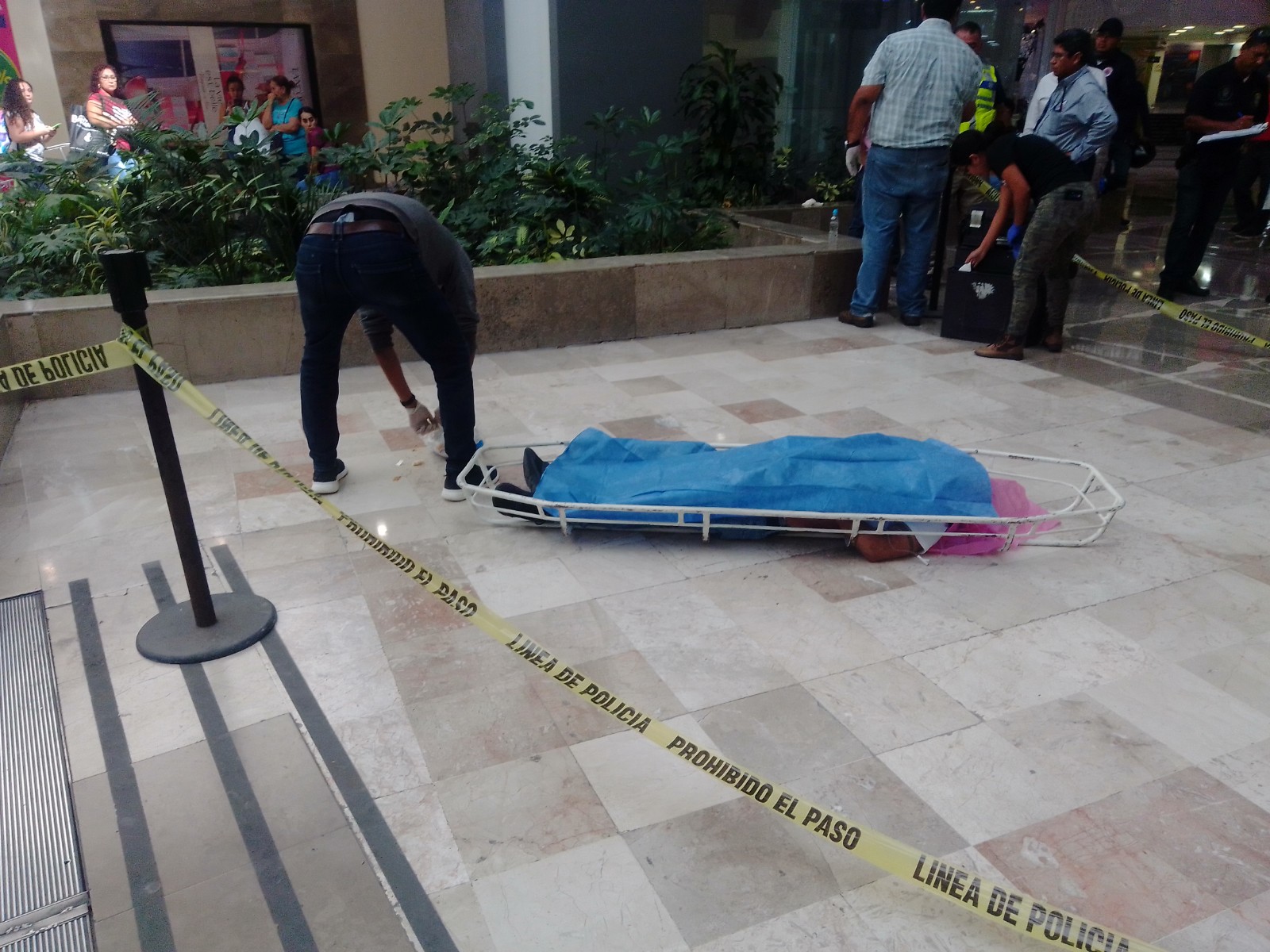 Muere presunto ladrón en plaza Américas de Boca del Río