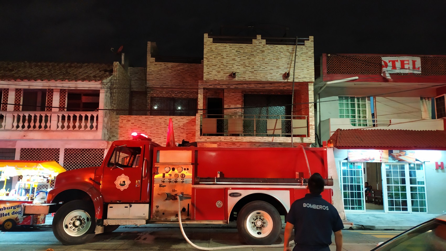 Corto circuito provoca movilización en el fraccionamiento Faros de Veracruz puerto