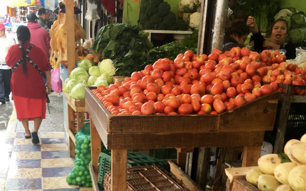 Inflación sube en México y encarece alimentos y servicios