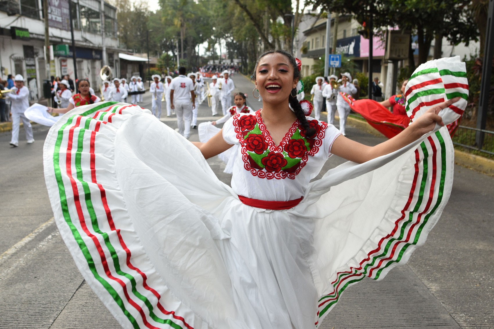 Analizan suspensión de desfile del 1 de mayo
