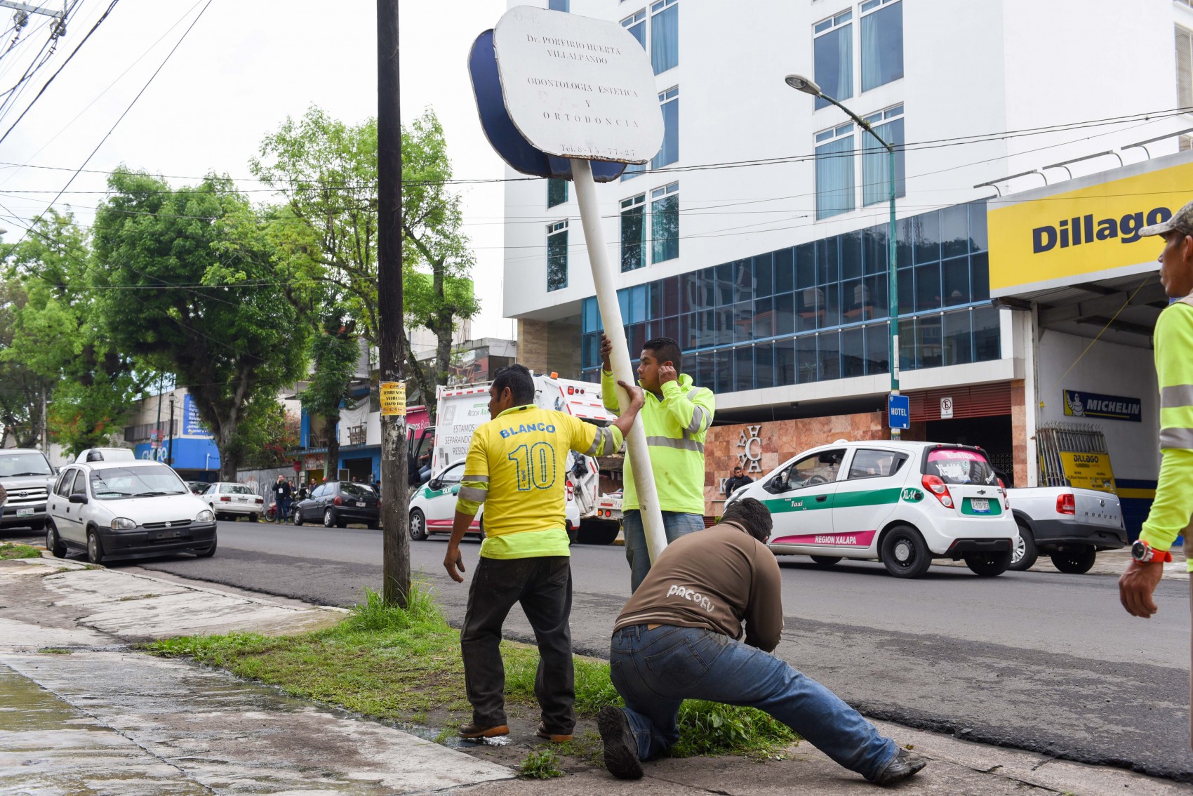 Se recuperan espacios públicos para el libre tránsito del peatón