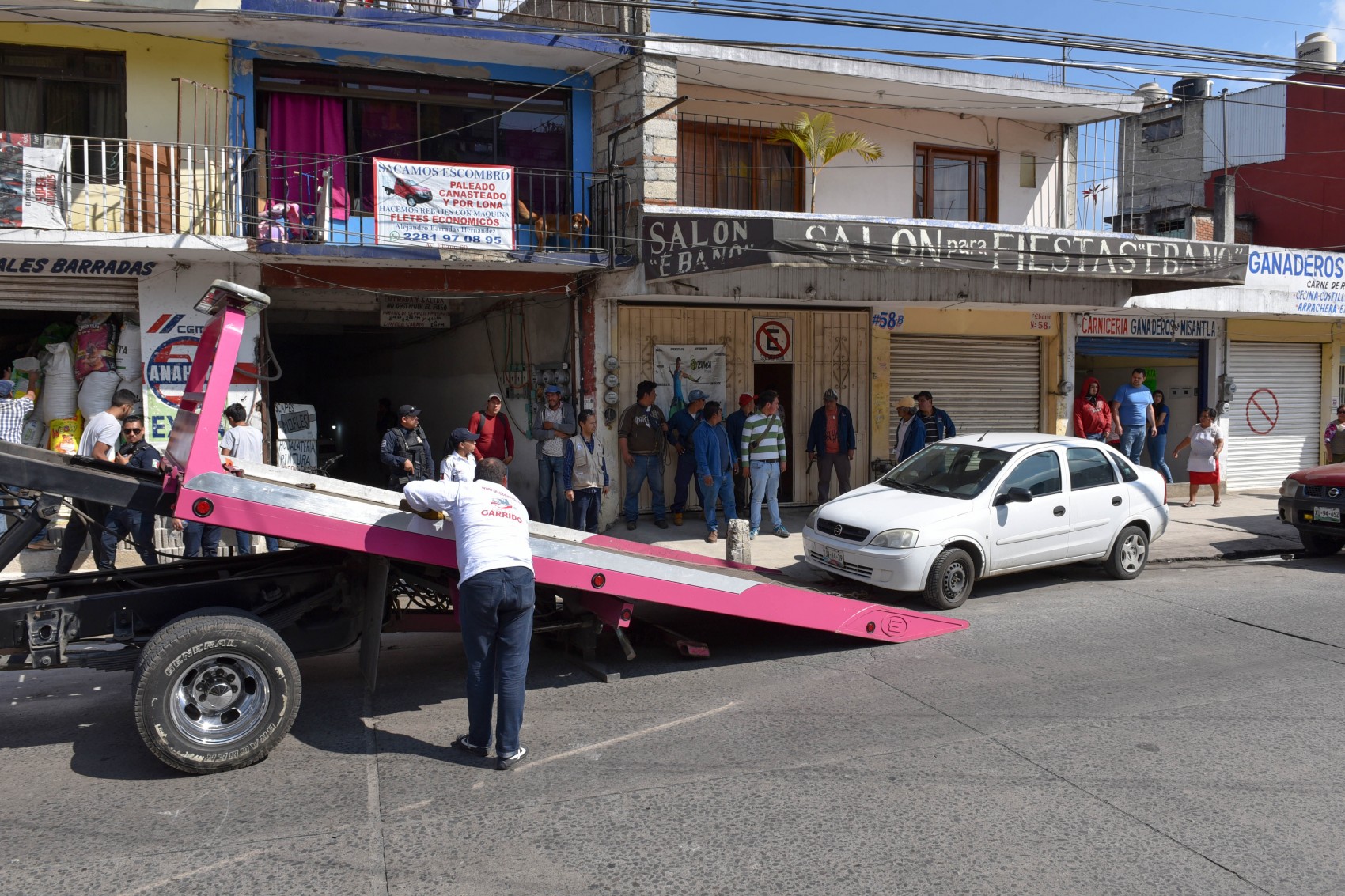 Retraso del reglamento de grúas impide regular esta actividad en Veracruz