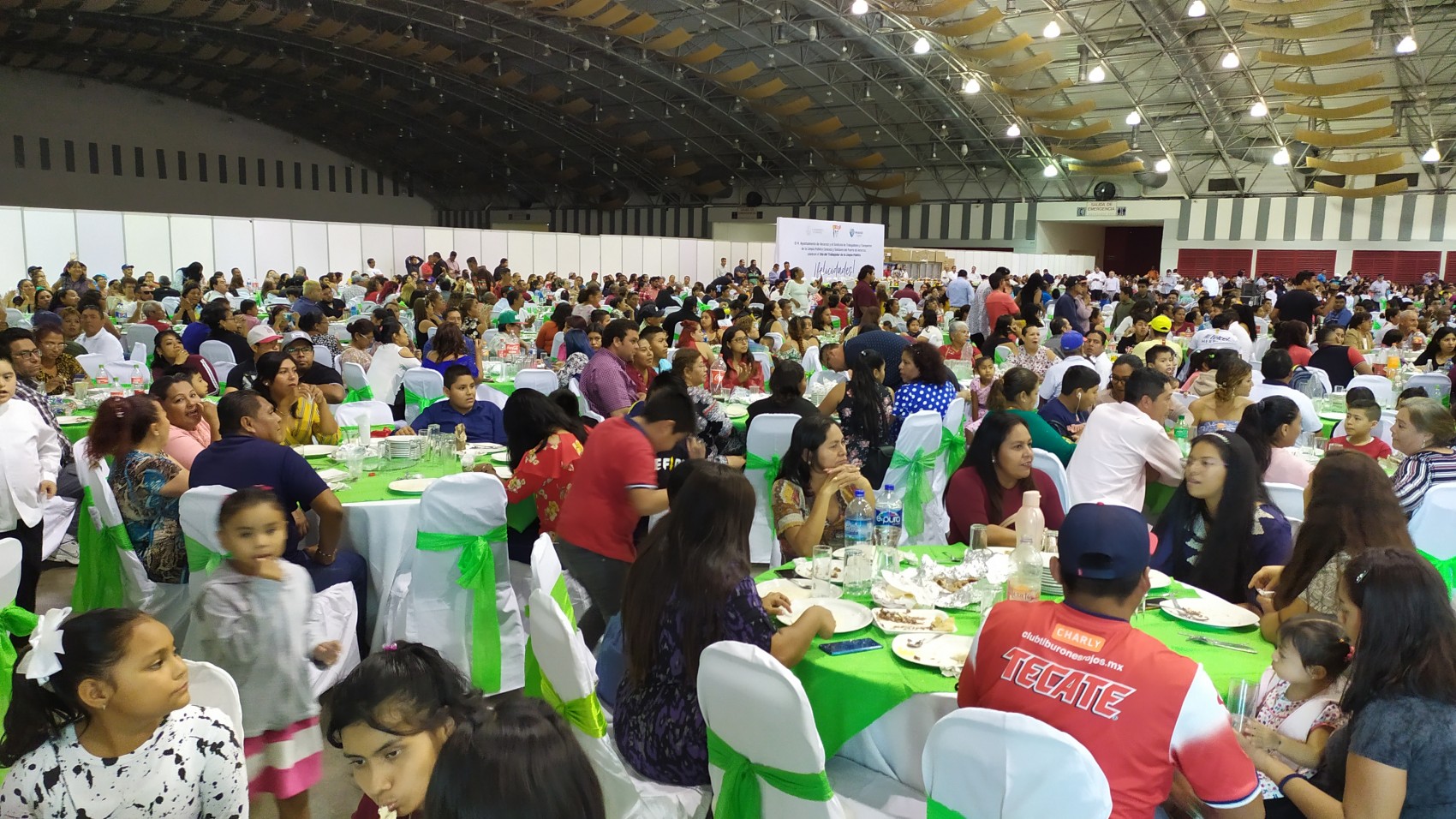 Reconocen a 109 trabajadores de Limpia Pública por sus años de servicio