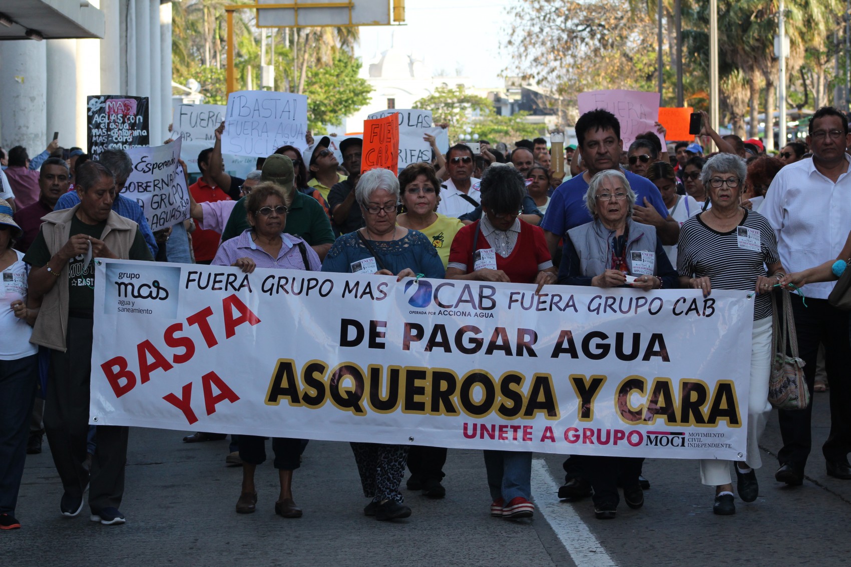 Incitan a no pagar el servicio del agua al Grupo MAS