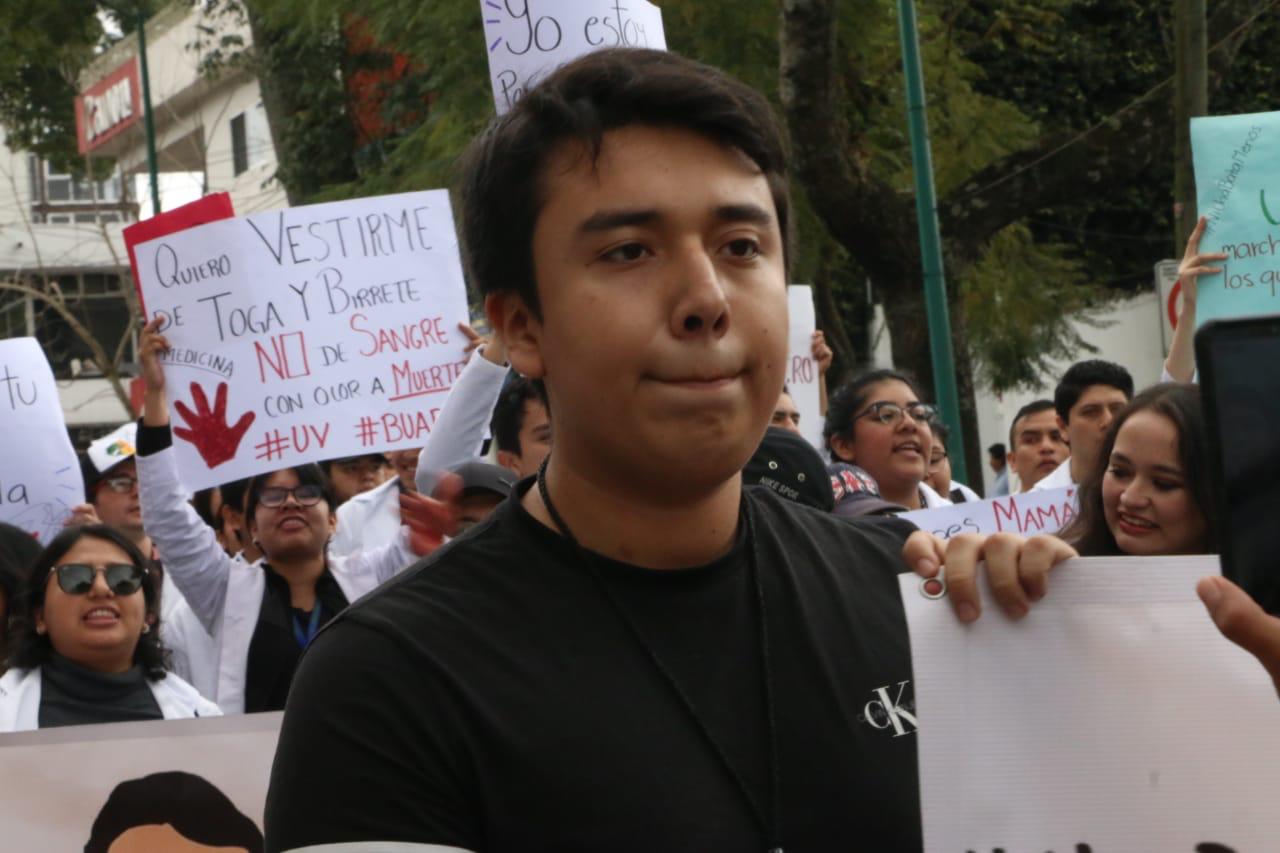 Familias de estudiantes víctimas de violencia deben alzar la voz: Alejandro Tirado