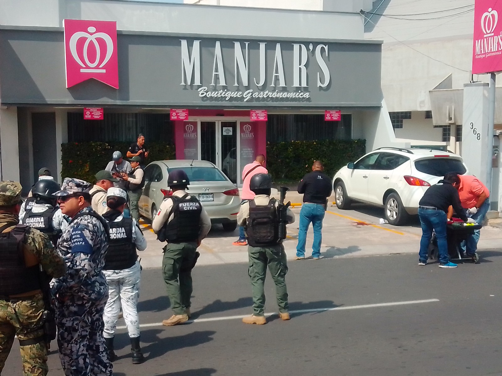 Balean a dos hombres en el fraccionamiento Costa de Oro