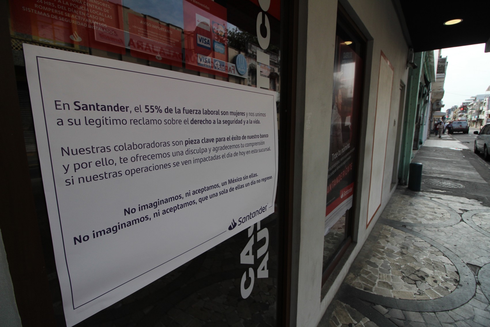 Cierran comercios del Centro Histórico de Veracruz para sumarse al paro UnDíaSinNosotras