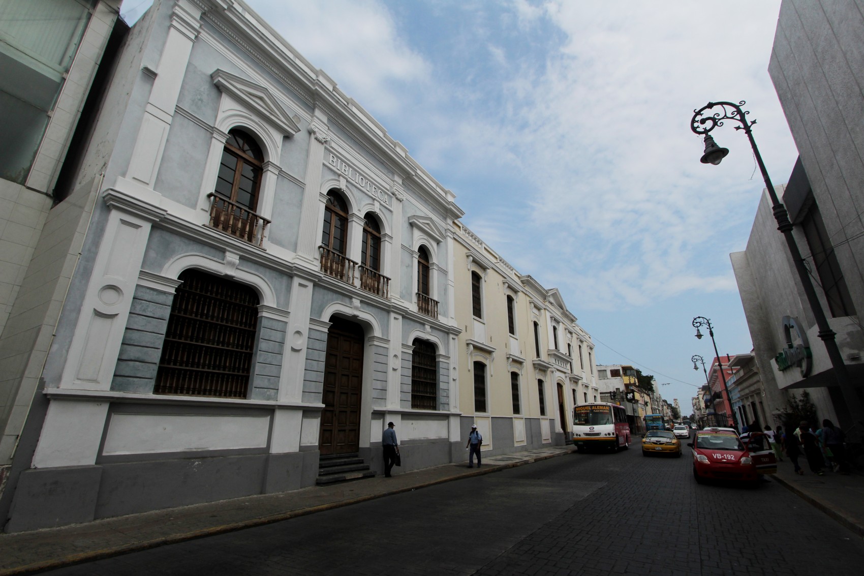 Veracruz puerto suspende eventos masivos y cierra recintos culturales por coronavirus