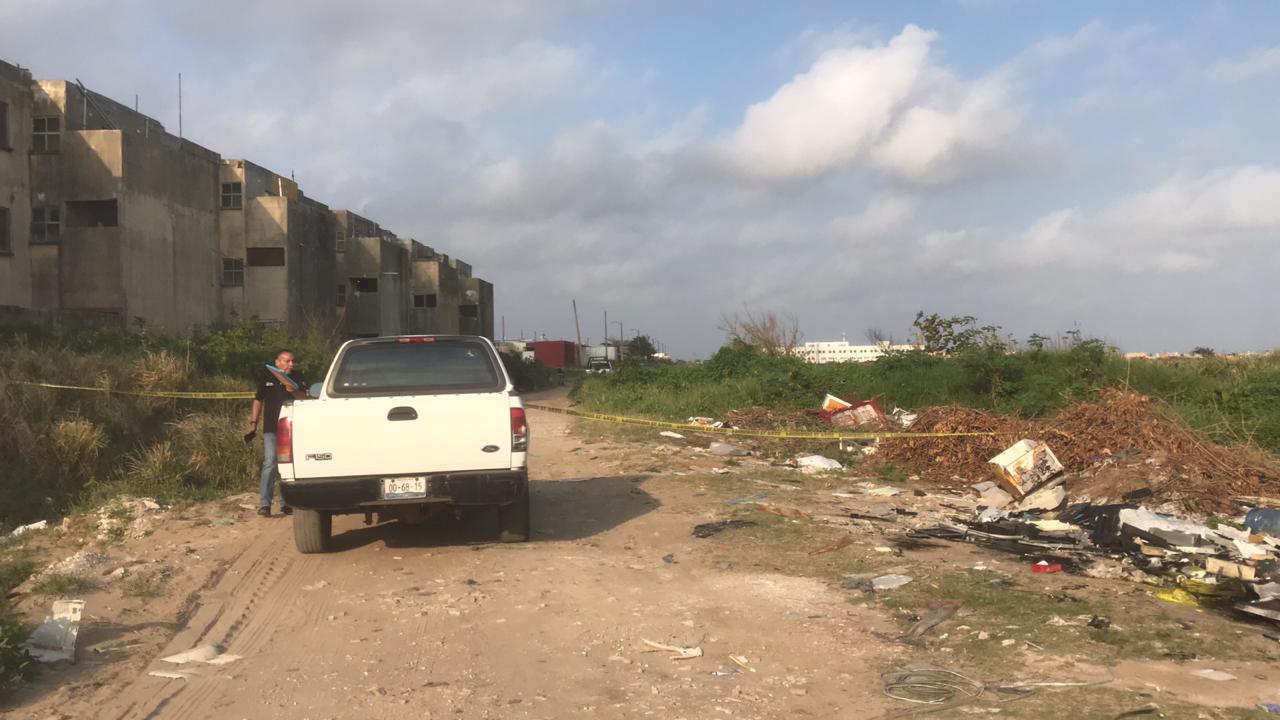 Abandonan cadáver en camino de terracería en Coatzacoalcos