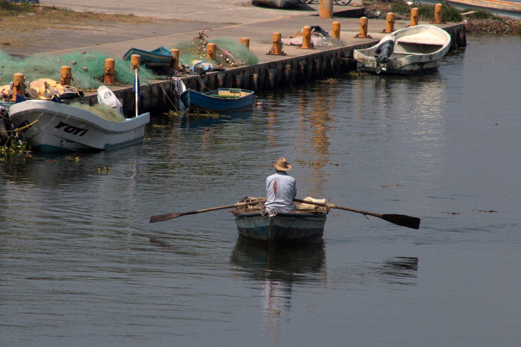 Por el desempleo, aumenta el número de pescadores sin permiso  