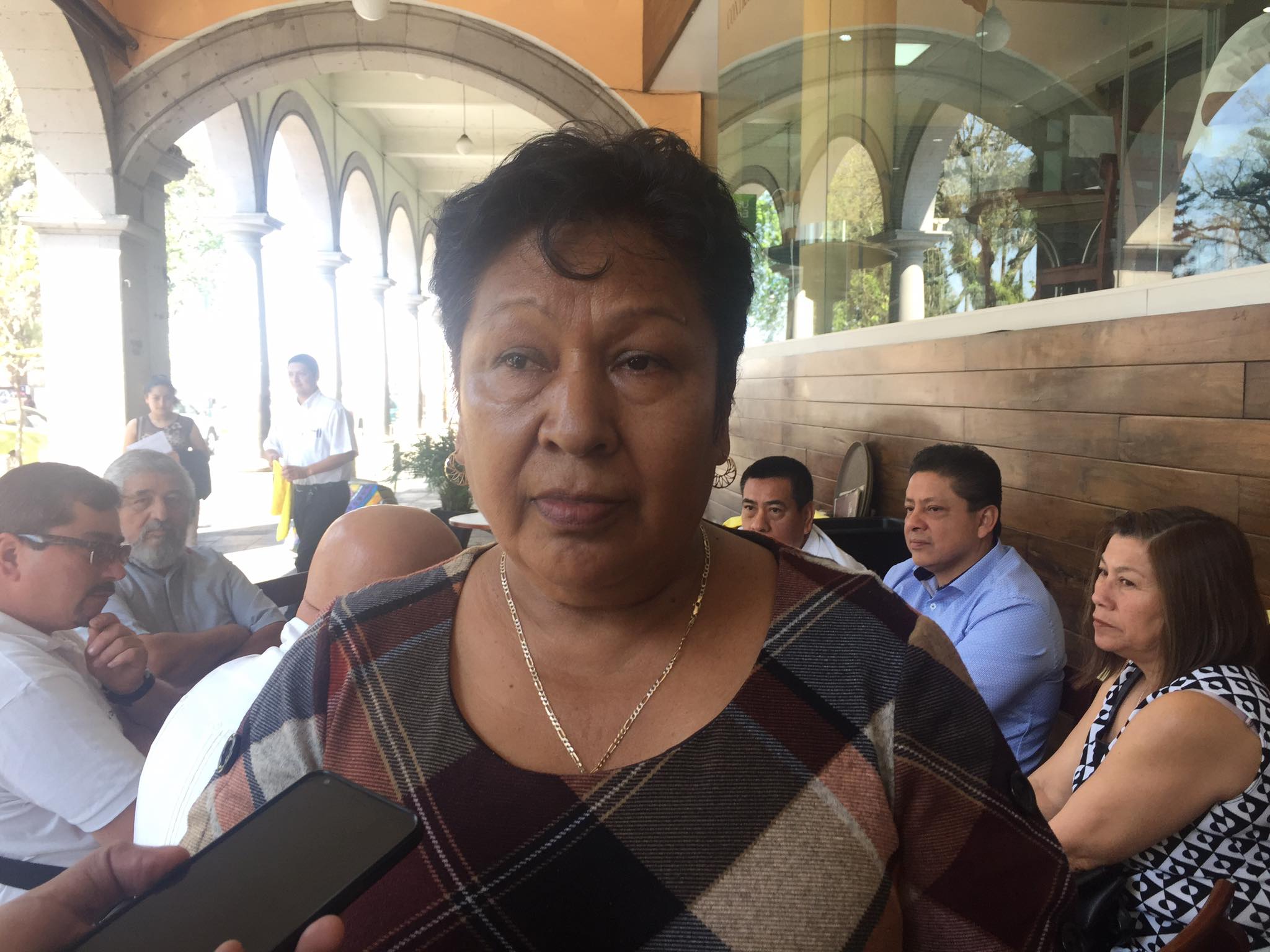 Vendedores de tianguis seguirán  en las calles lo más que se aguante