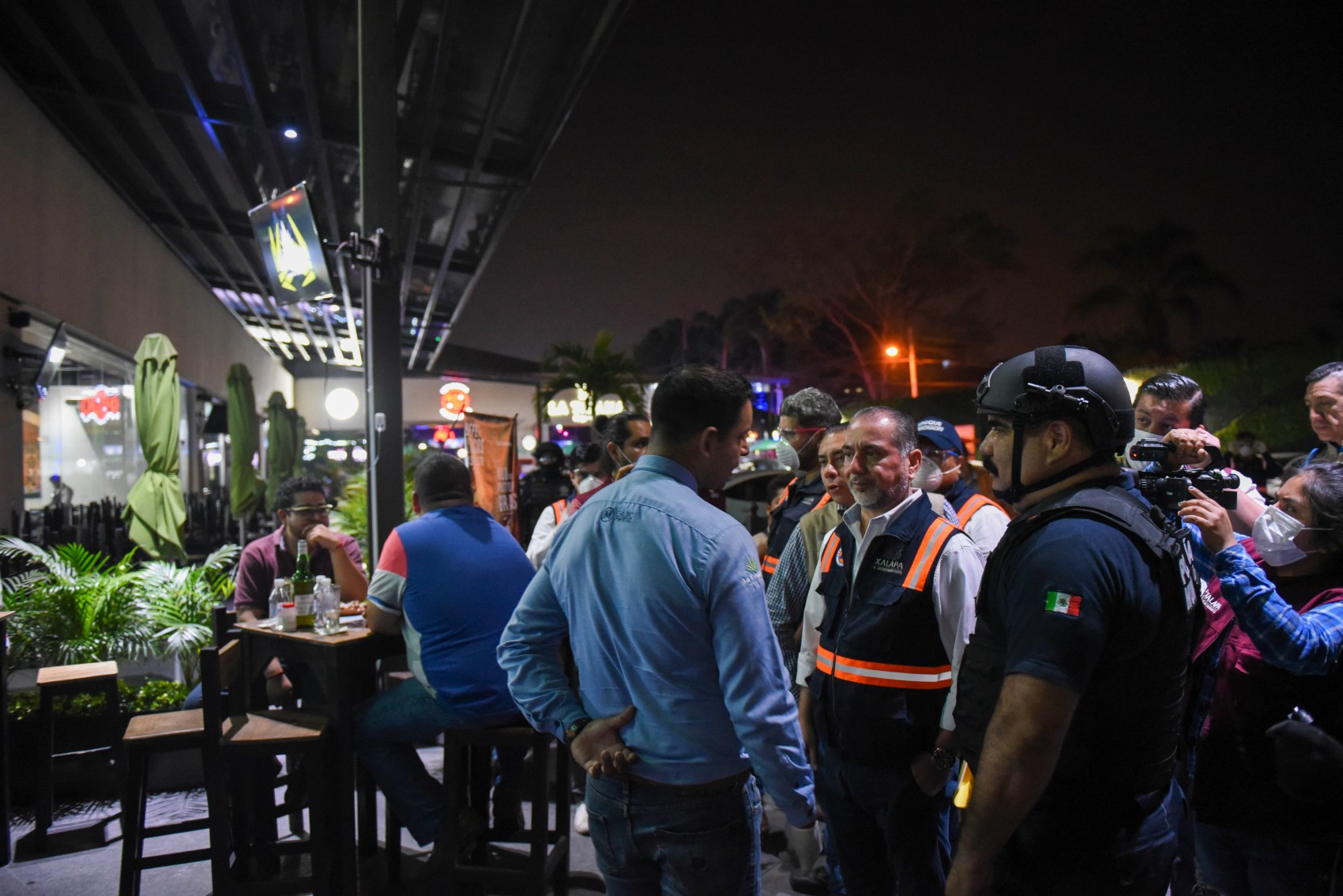 Realiza funcionariado municipal  supervisión de negocios nocturnos