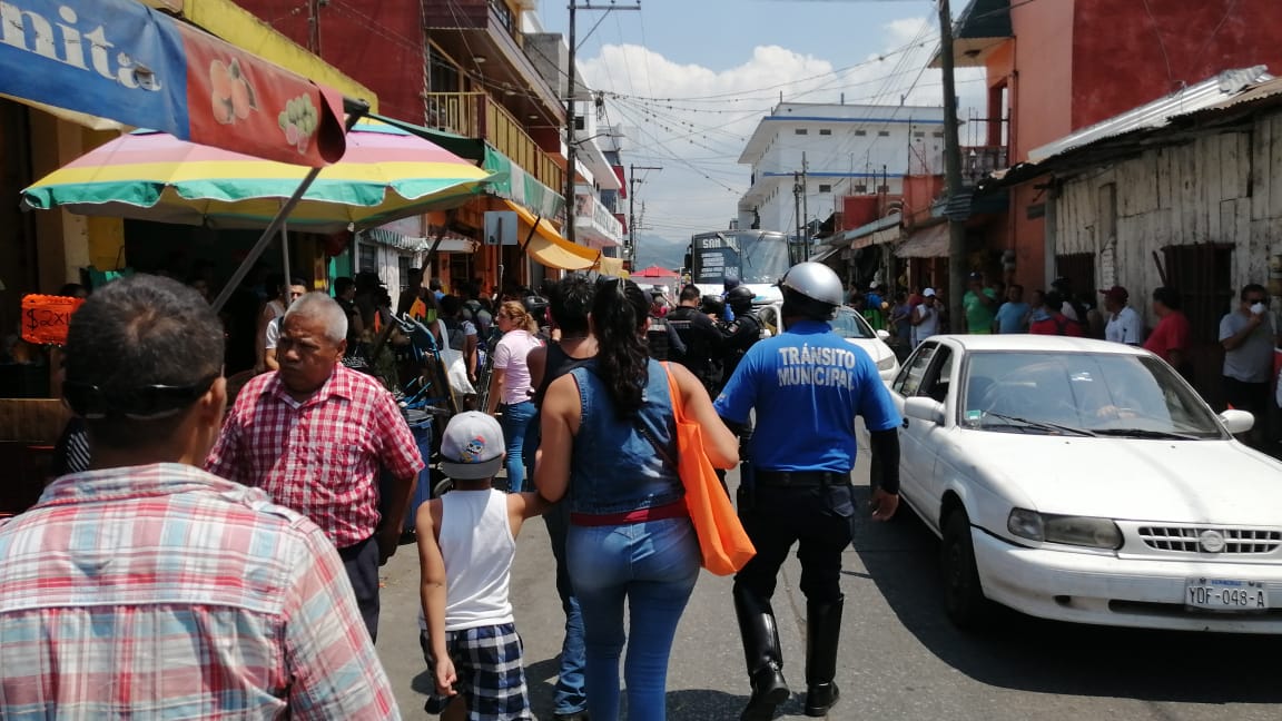 Comerciante apuñala a su pareja  sentimental en mercado de Córdoba