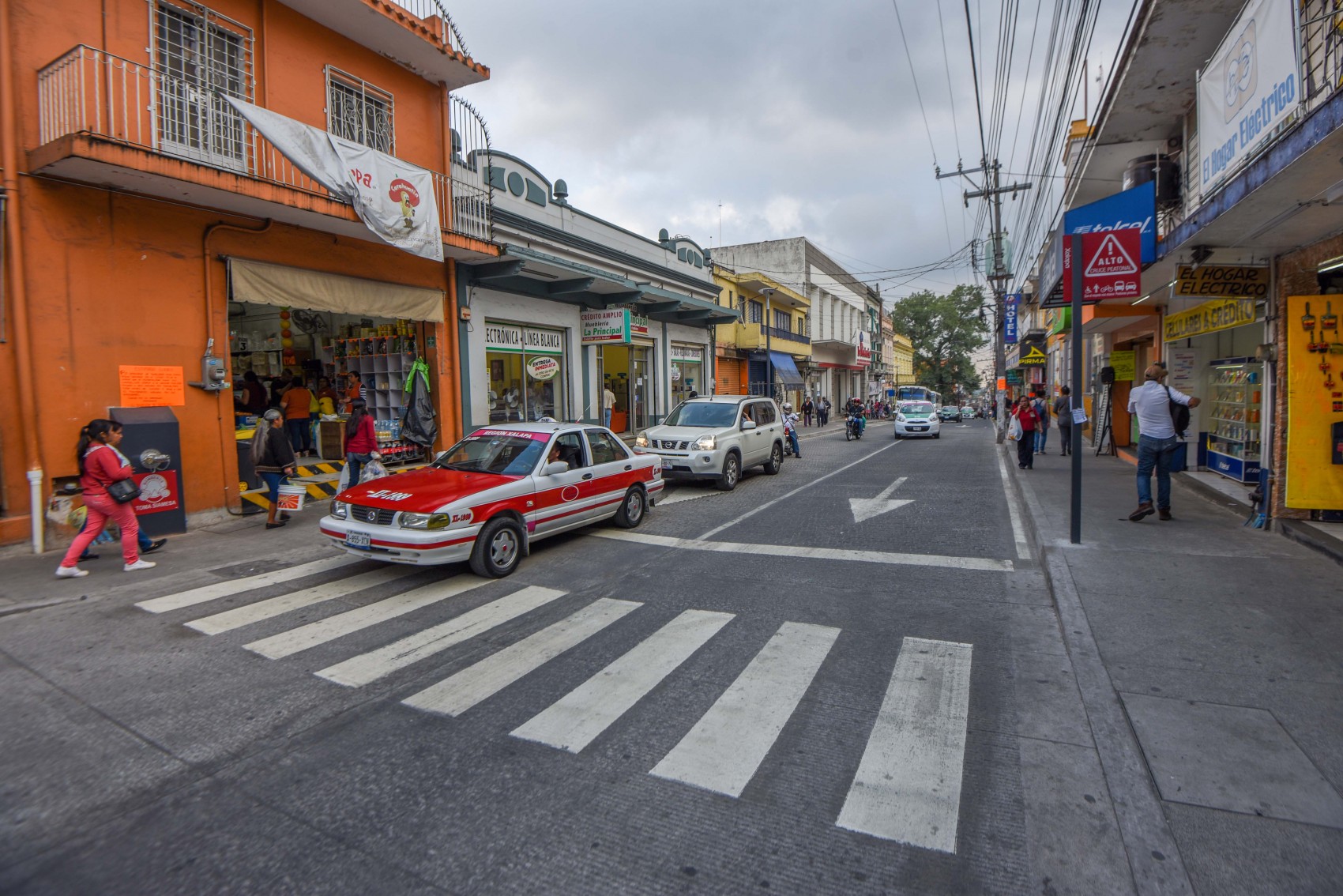 Concluye rehabilitación integral de la calle Revolución
