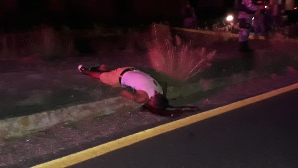 Ejecutan a tres sujetos en Sayula de Alemán