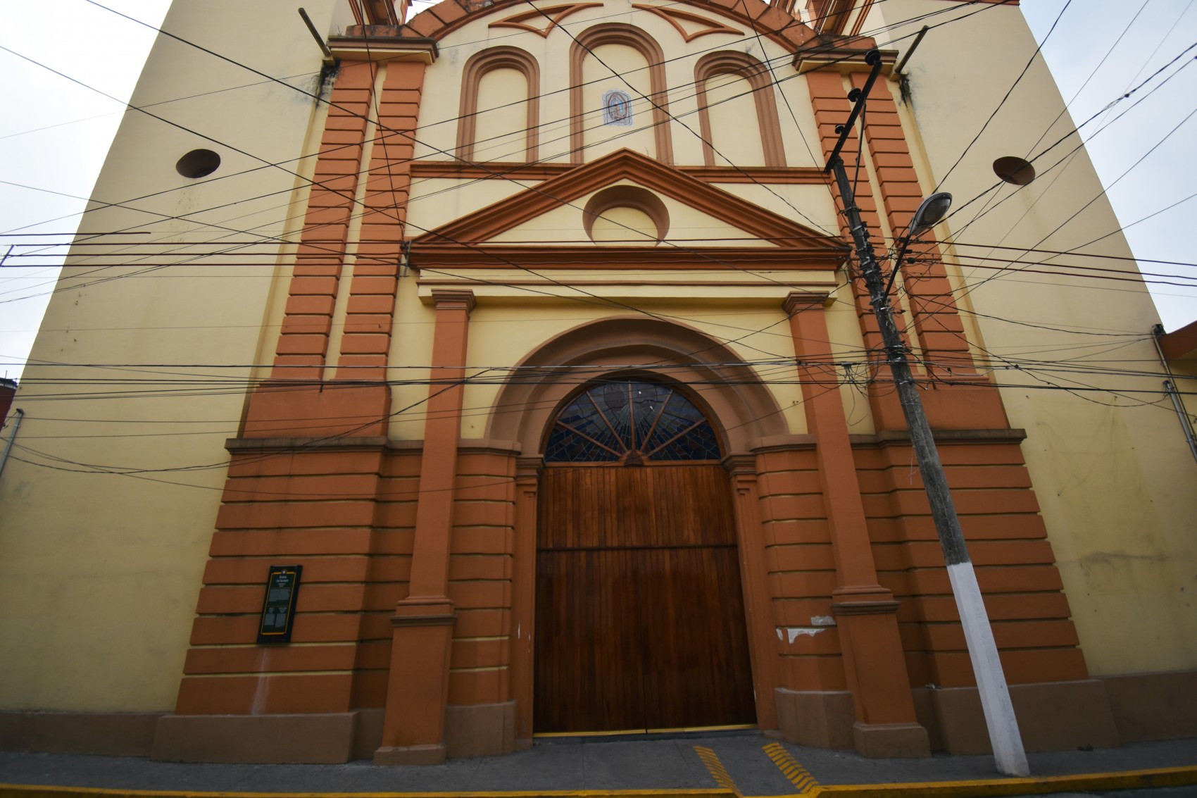 Televisora estatal transmite la misa de Domingo de Ramos