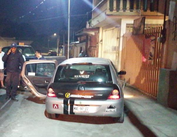 Acribillan a nogalense a bordo de su vehículo