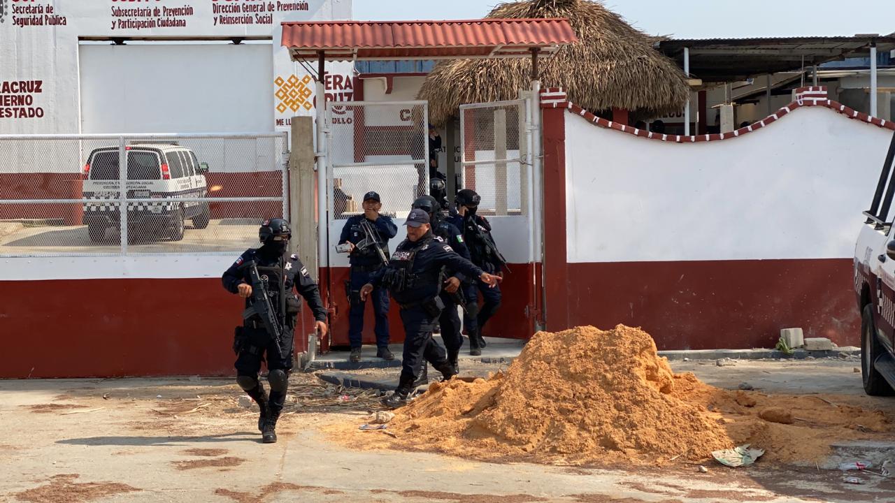 Riña en Cereso de Coatzacoalcos provoca movilización