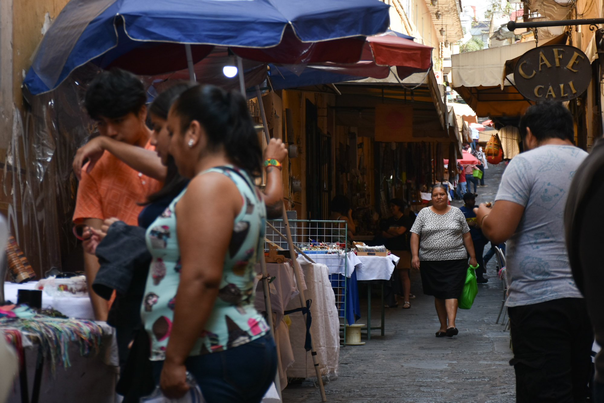 Comerciantes temen que llegue el  momento de cierre total de actividades