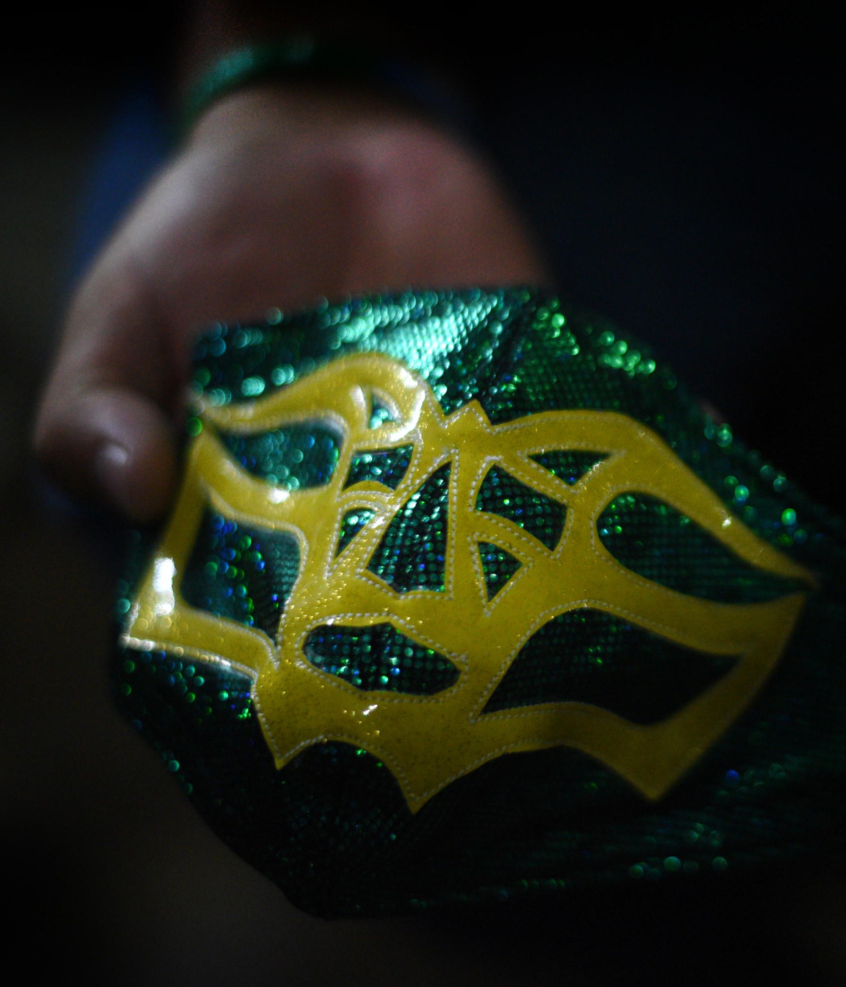 Cubrebocas de personajes de lucha libre, una protección diferente en tiempos de coronavirus