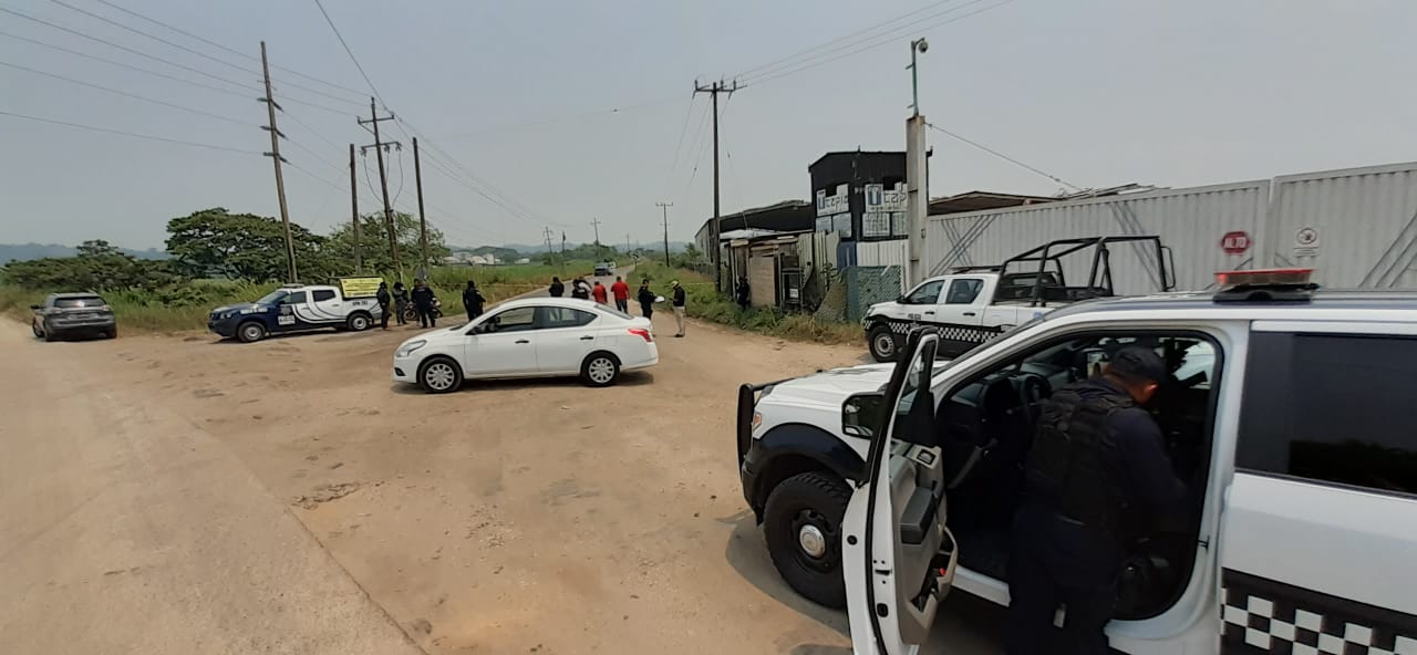 Abandonan cadáver en la carretera Nanchital-Las Choapas