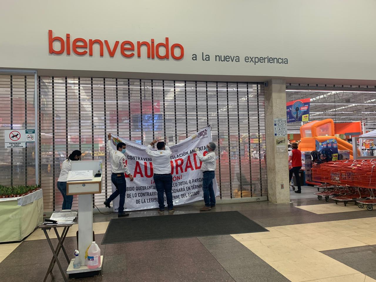 Clausuran tienda Soriana por inadecuada disposición de equipos de protección contra el COVID-19