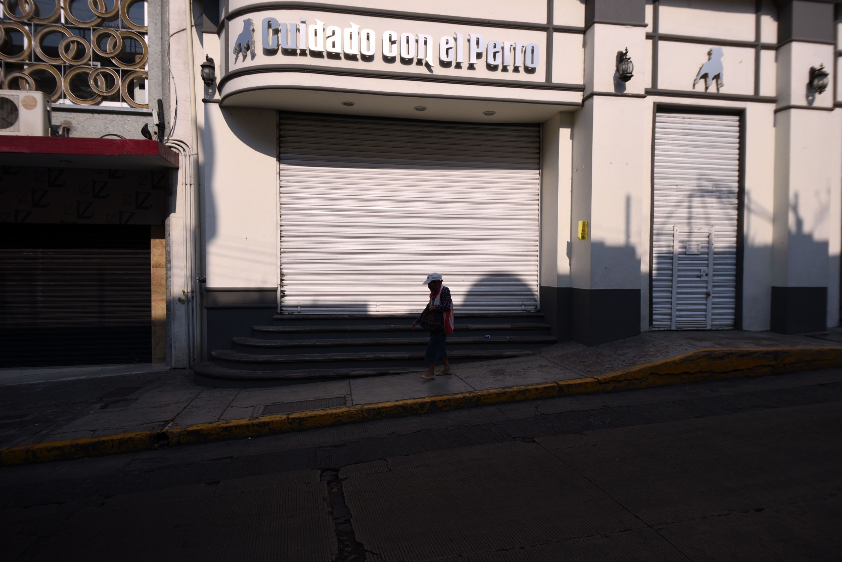 Covid-19 cierra el 35 % de comercios en Xalapa, la mayoría despidió personal