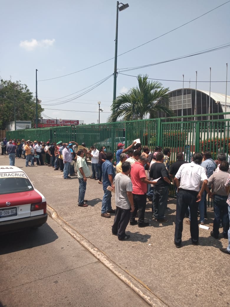 Autoridades estatales no supervisan sana distancia en eventos para evitar contagio de Covid-19