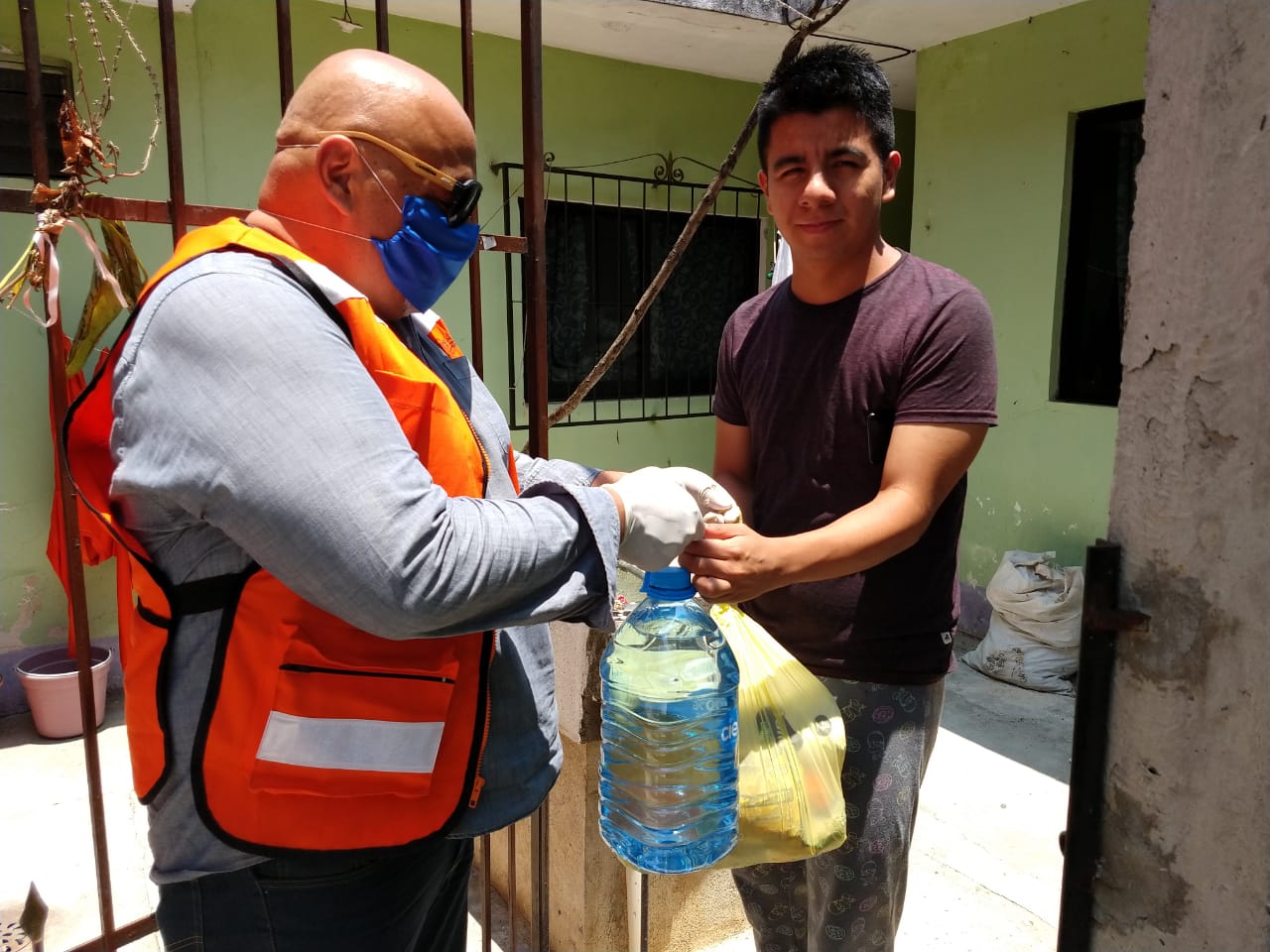 Inicia la entrega de ayuda alimentaria en Xalapa
