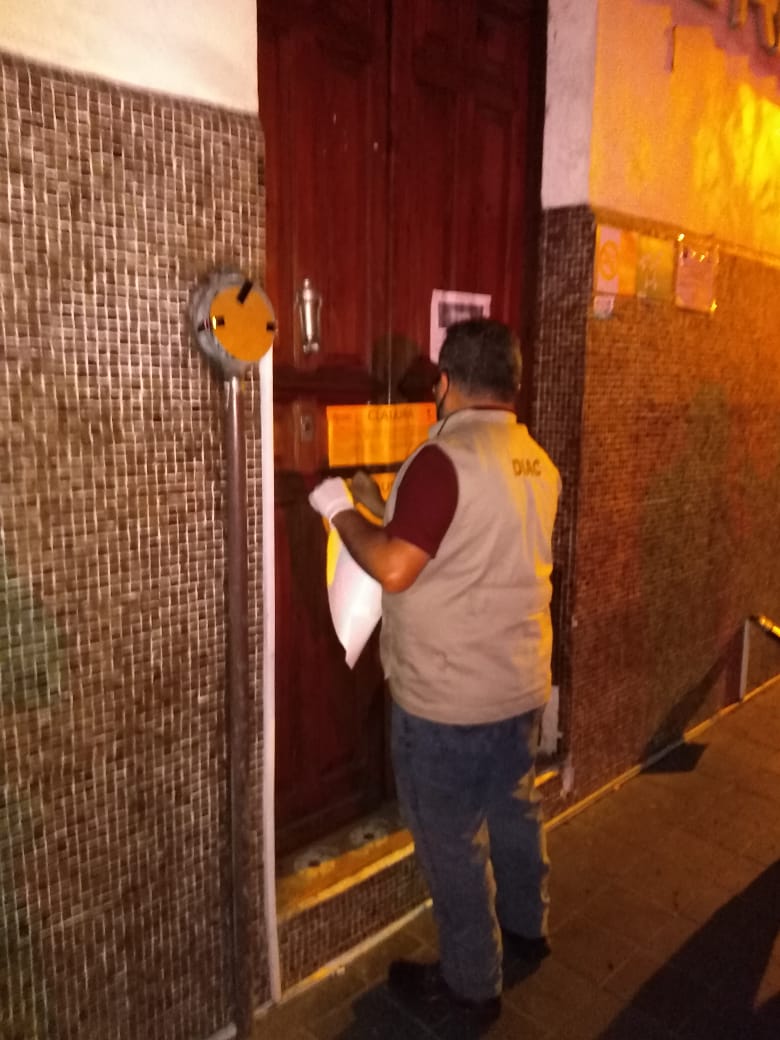 Dan positivo a Covid, 15 trabajadores del área de comercio en Xalapa