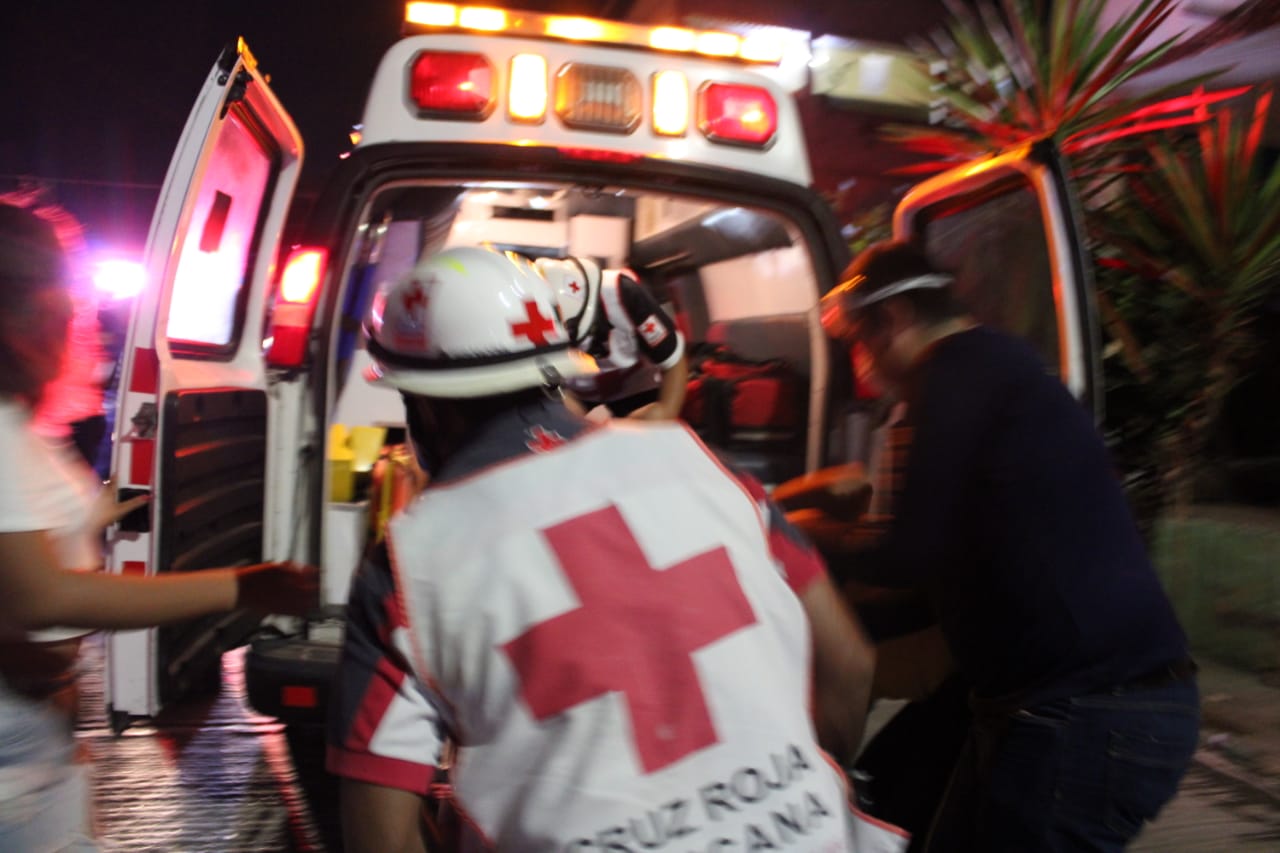 Discute con su pareja embarazada  y le dispara, en Cosoleacaque