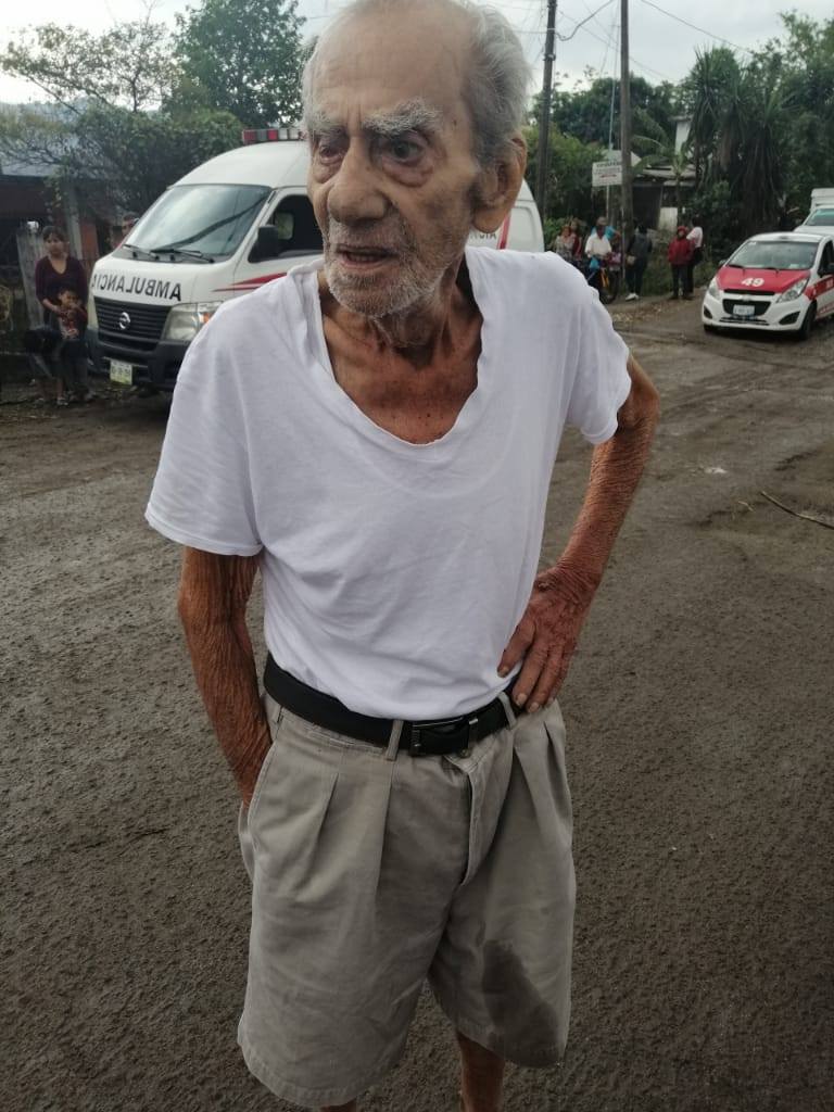 Abuelo escapa de su casa en Costa de Oro y aparece en Cuitláhuac