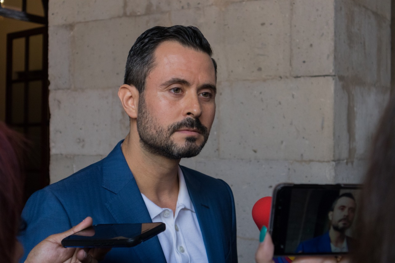 Renuncia al PAN Polo Deschamps, ex alcalde de Medellín