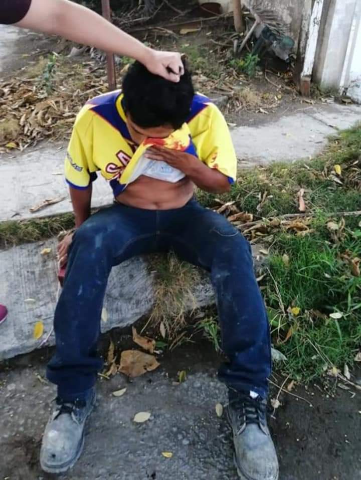 Golpean a presunto acosador  en Lomas de Río Medio