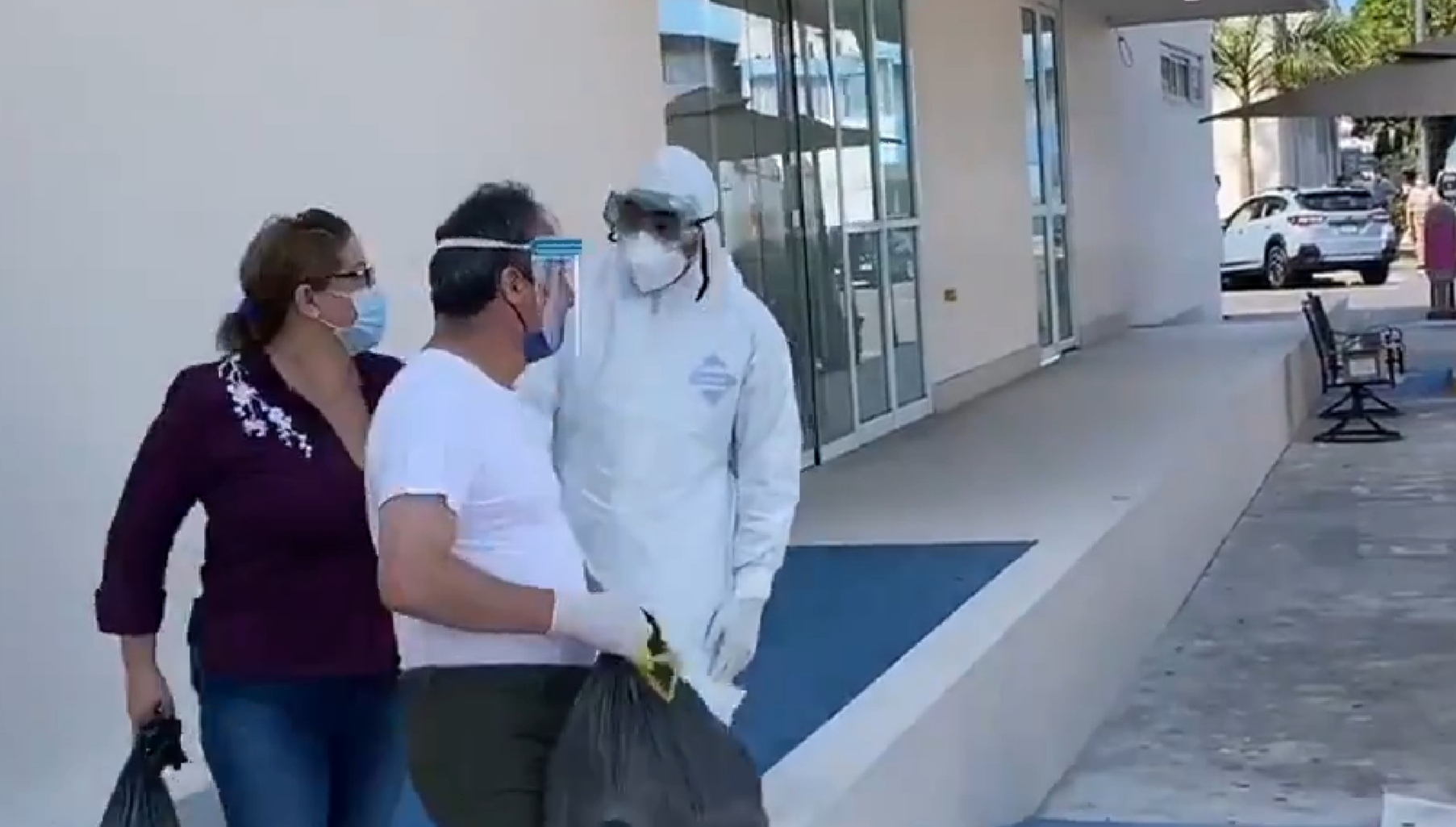 Cardiólogo vence al COVID-19 en el Hospital Naval de Veracruz