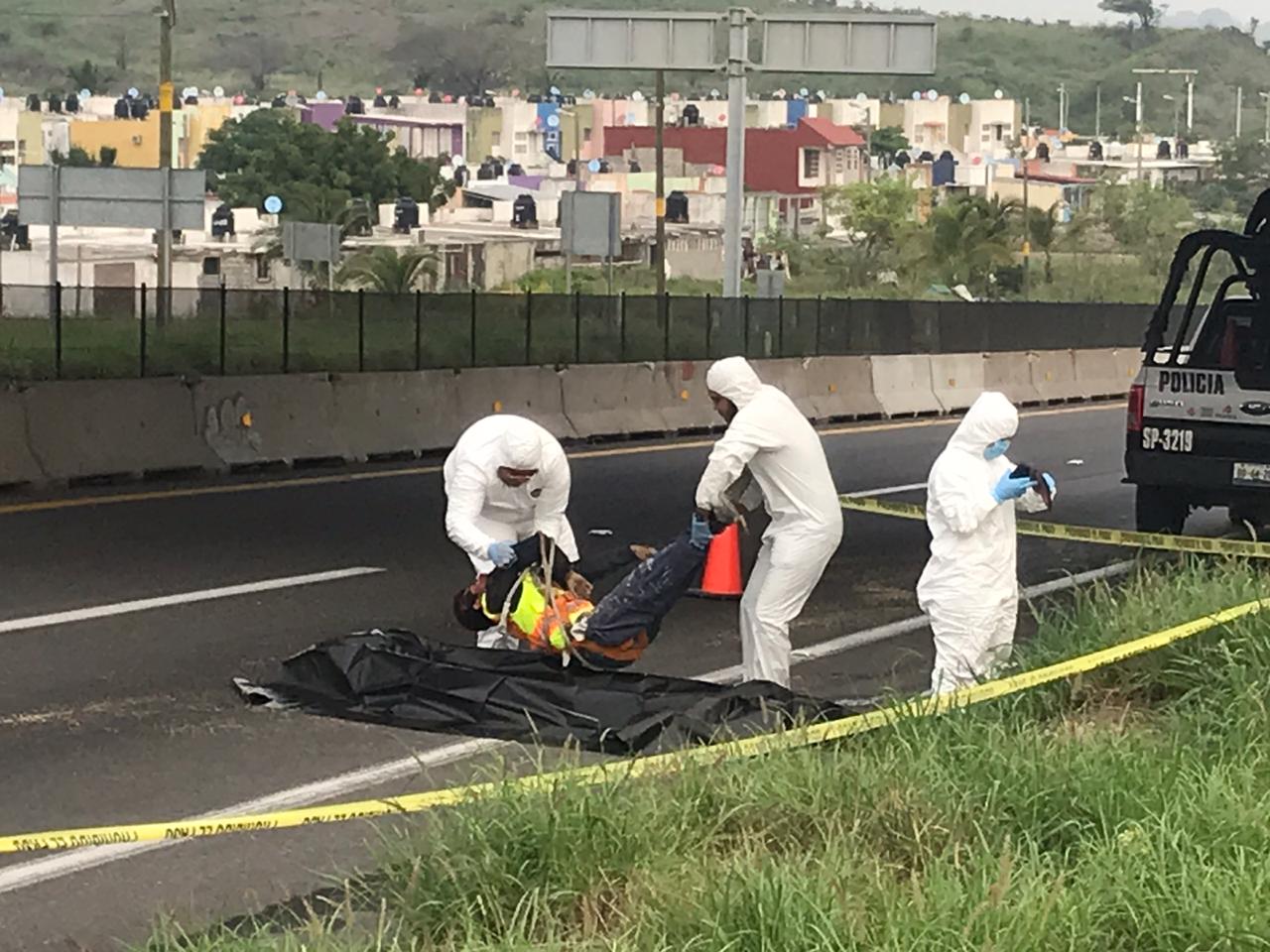 Obrero muere al caer de 6 metros  en puente de Colinas de Santa Fe
