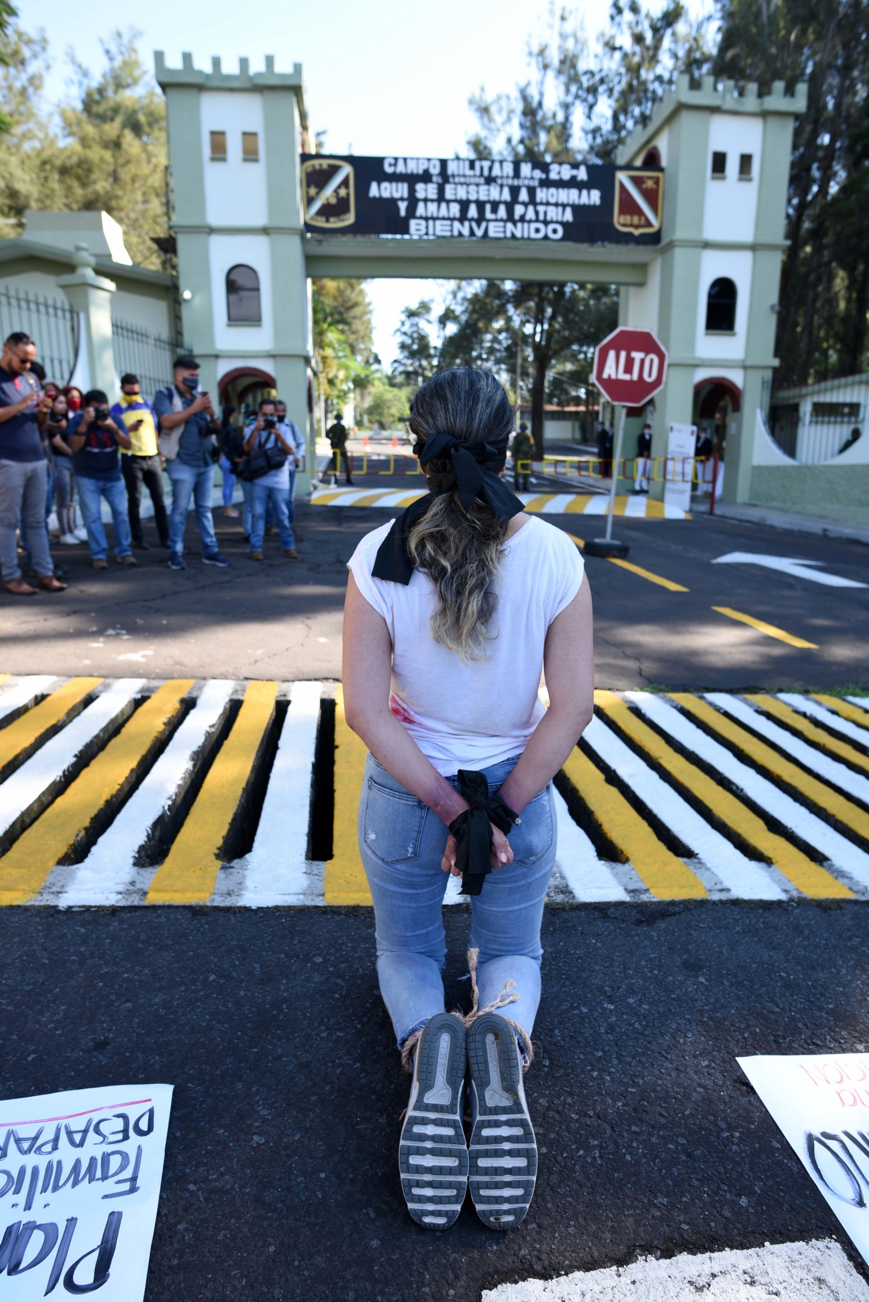 Veracruz: recibe con protestas a López Obrador