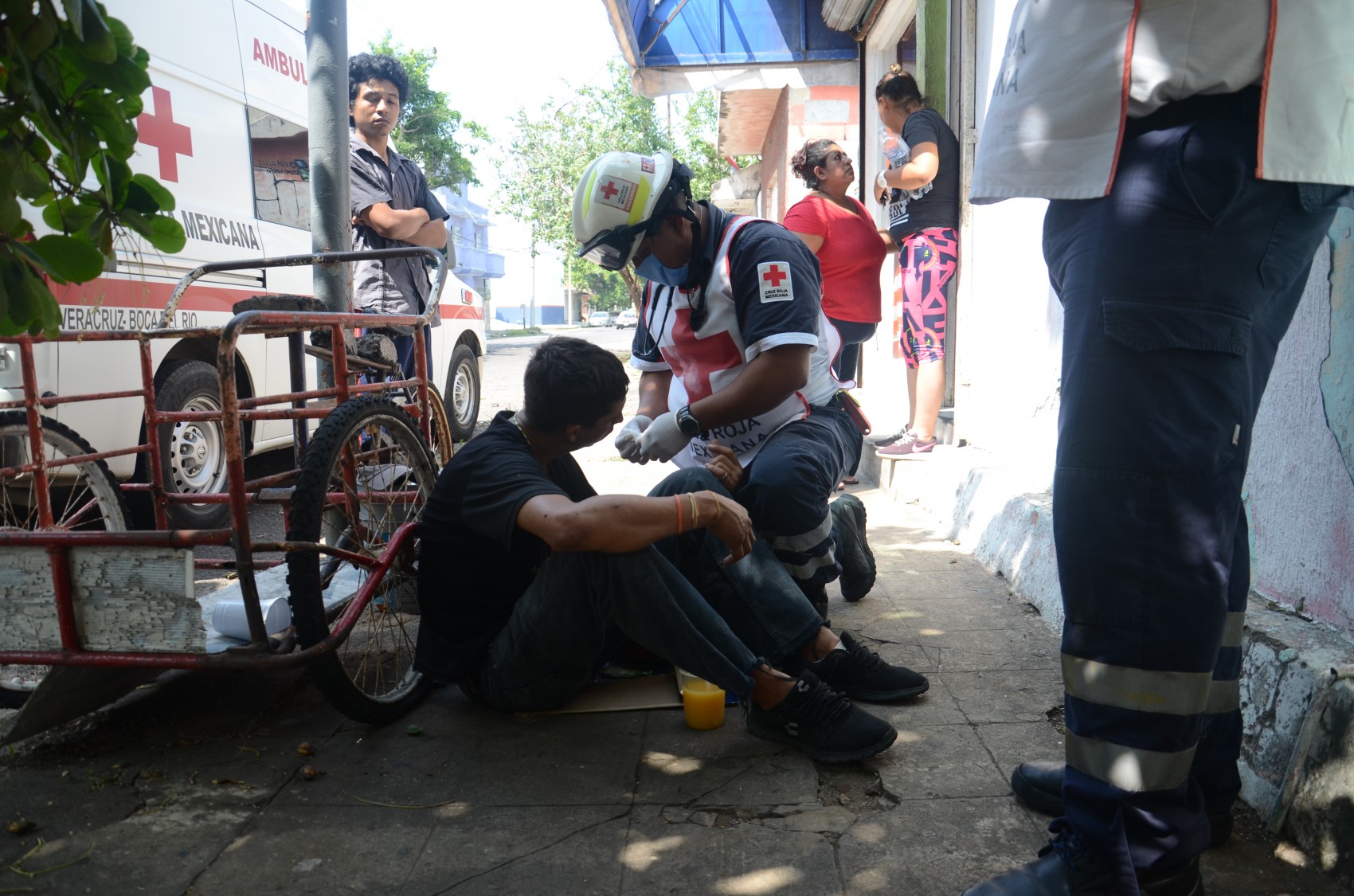 Intenta asesinar a su hijastro en pleno centro de Veracruz
