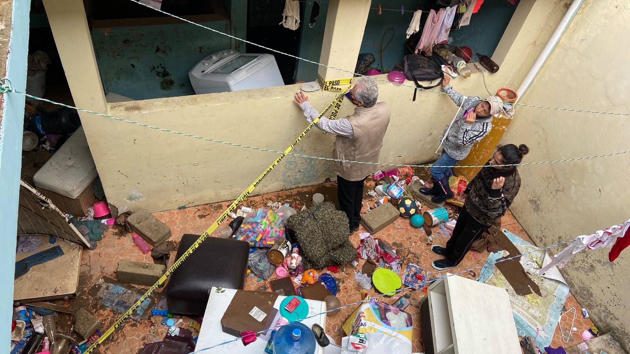 Alcalde de Xalapa recorre zonas afectadas por lluvia
