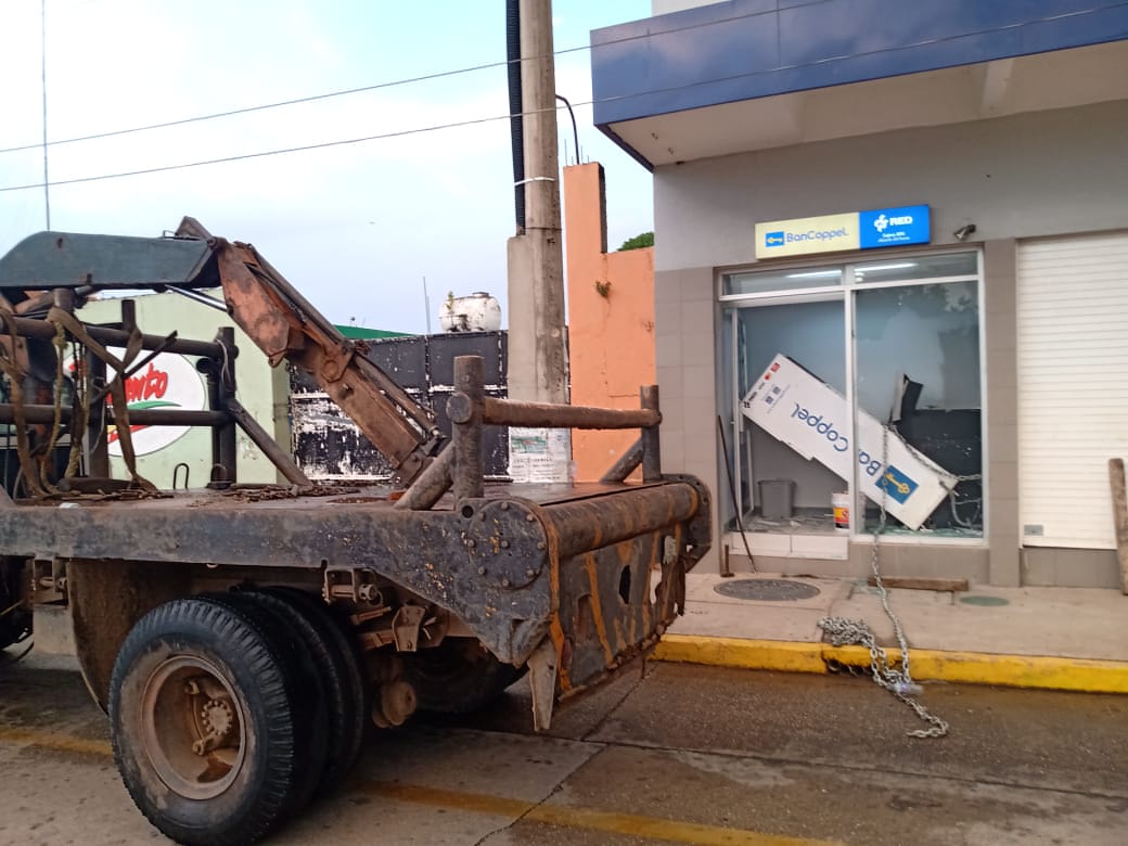 Frustran robo de cajero automático en Jáltipan; un abatido y dos detenidos