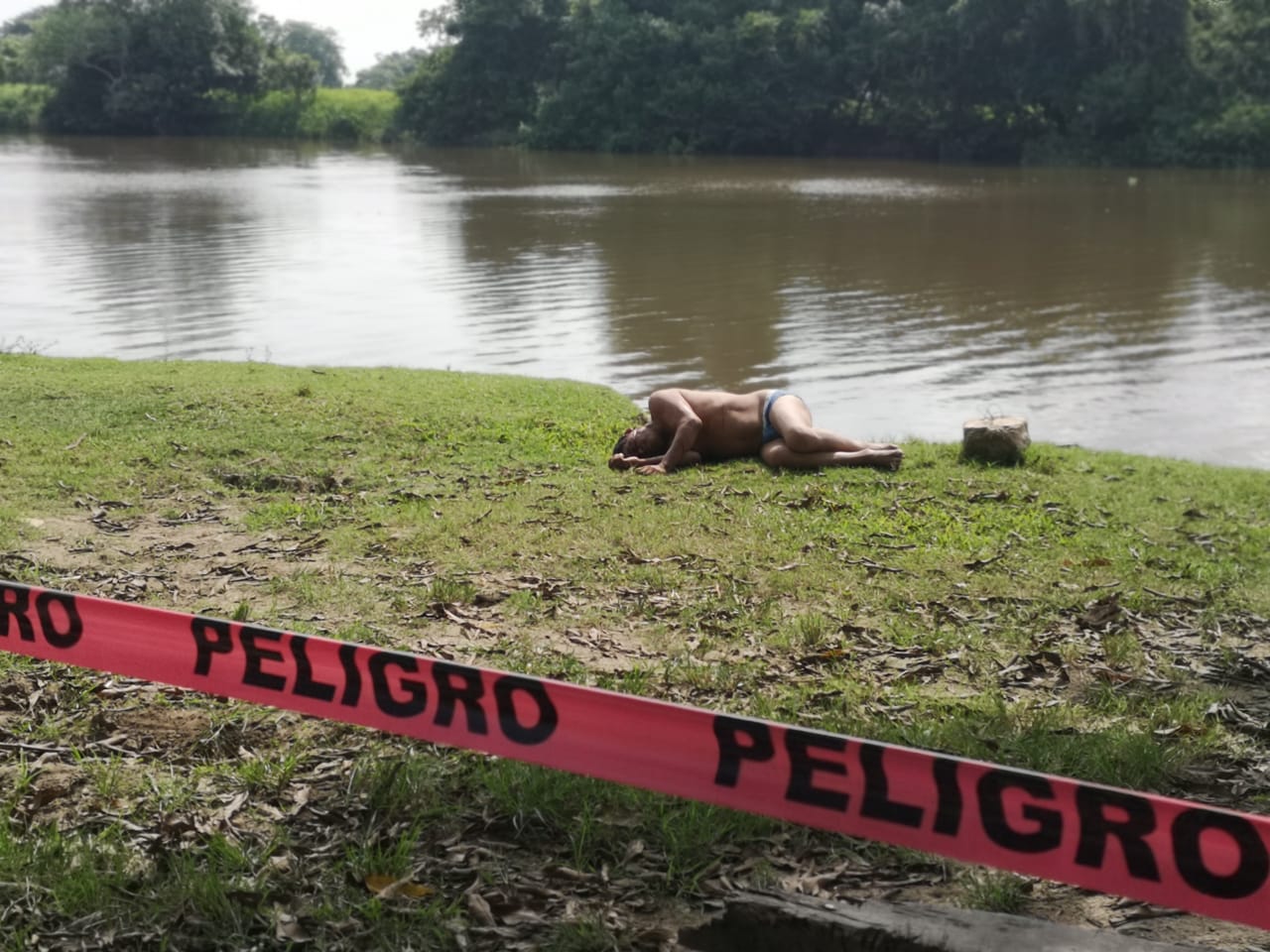 Degüellan a campesino en Las Choapas