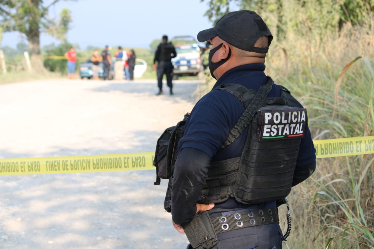 Localizan los cadáveres de dos hombres en Martínez de la Torre