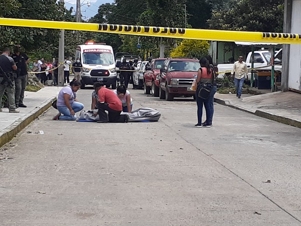 Ejecutan a hombre en pleno centro de Mariano Escobedo